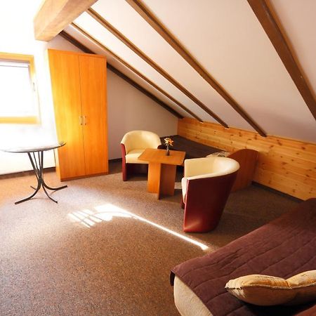 Pensjonat Fala Bed and Breakfast Ustronie Morskie Eksteriør billede